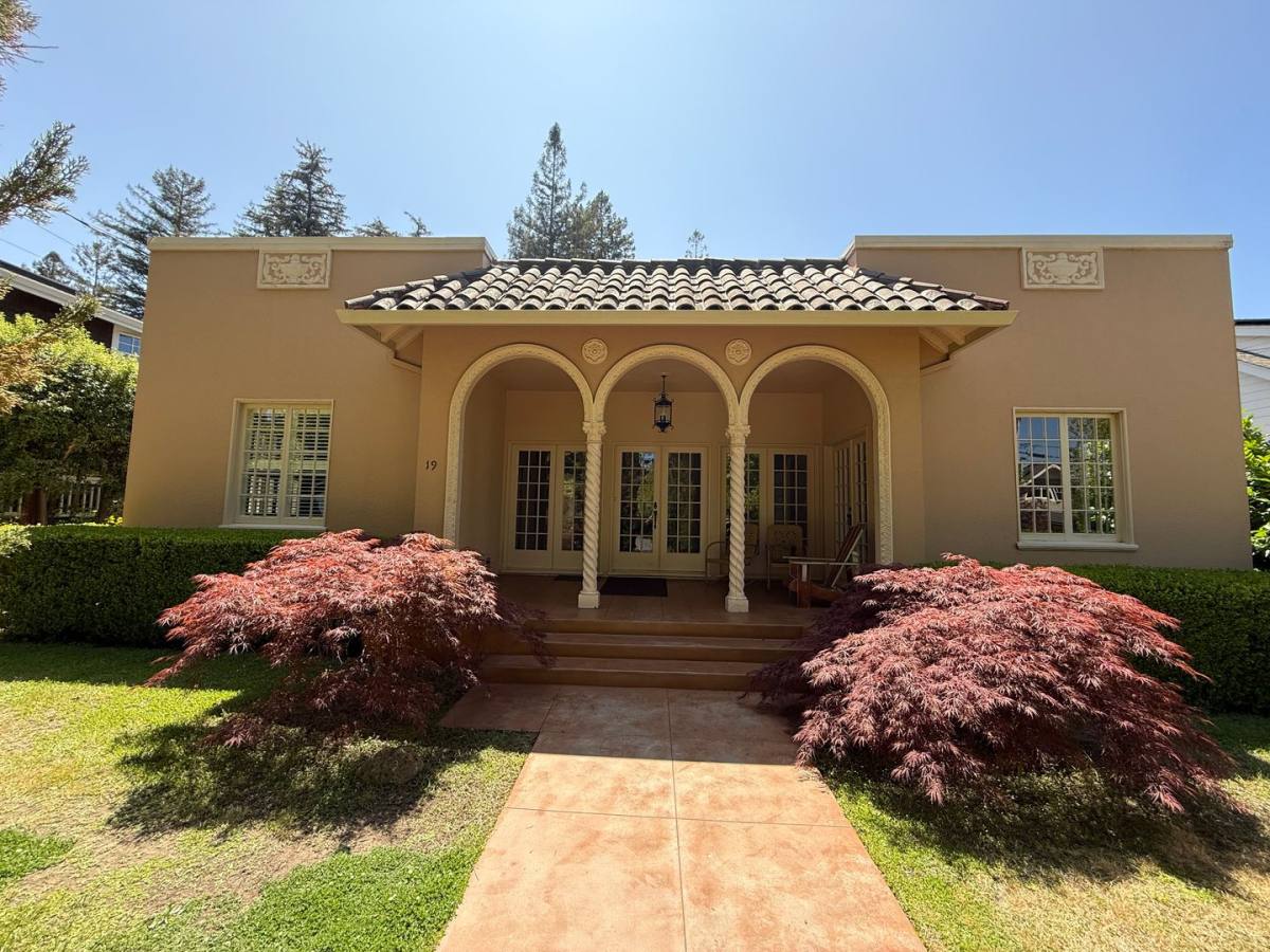 House for rent at 19 Monte Vista Ave, Larkspur, CA 94939