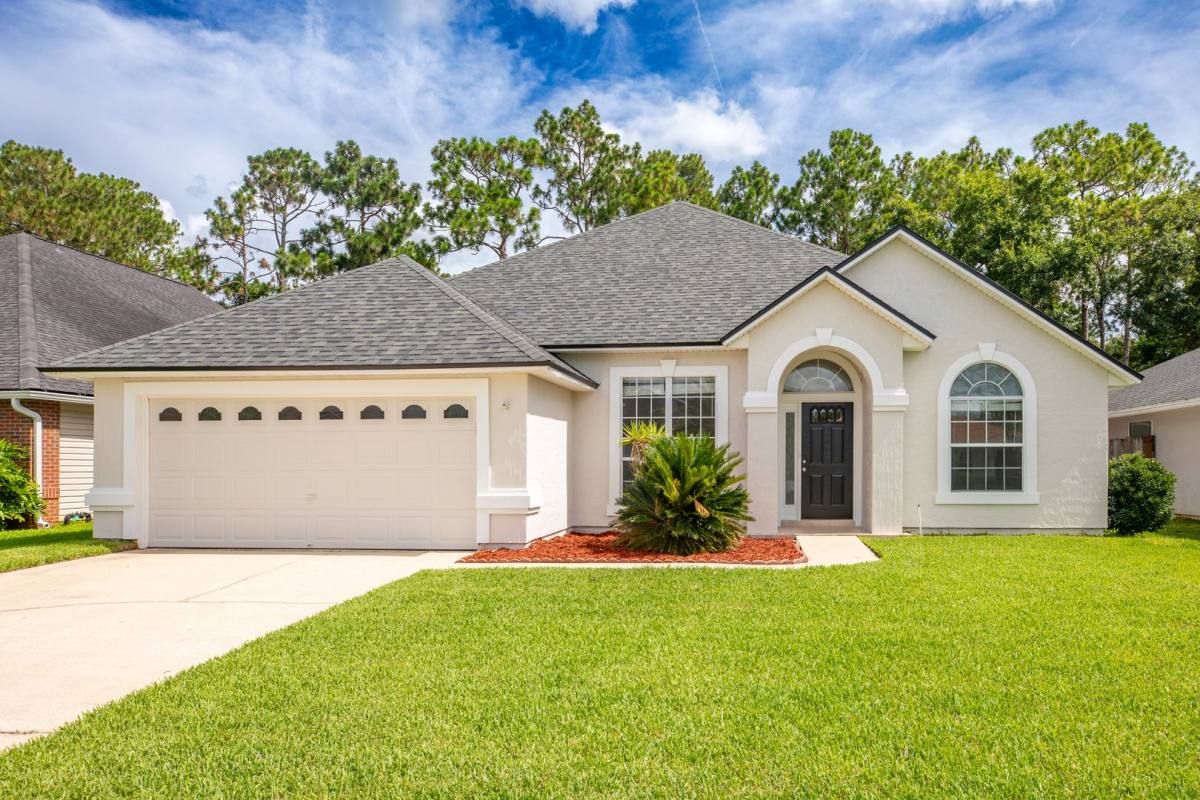 House for rent at 12765 Chets Creek Dr N, Jacksonville, FL 32224