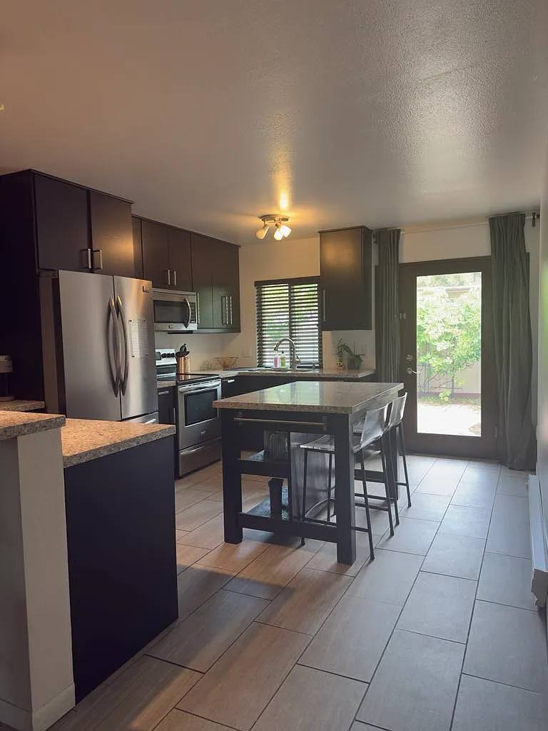Townhouse for rent at 8724 Wahl St, Santee, CA 92071
