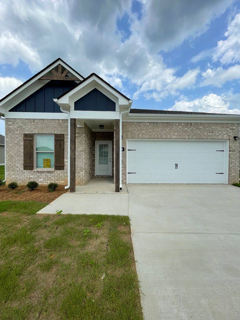 House for rent at 9035 Ivanhoe Dr, Tuscaloosa, AL 35405