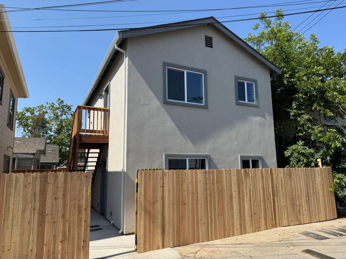 Apartment for rent at 3028 Solons Alley, Sacramento, CA 95816