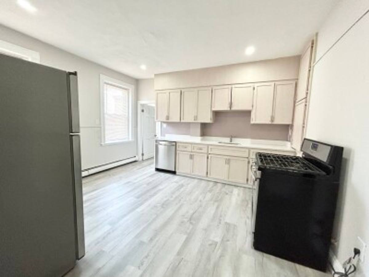 Apartment for rent at 165 Gove St #5, East Boston, MA 02128