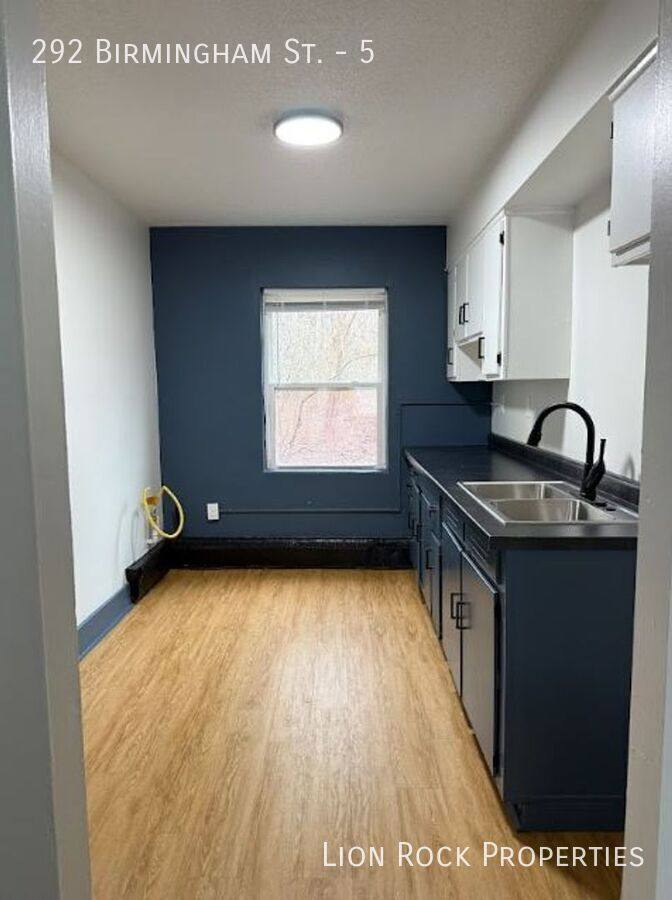 Apartment for rent at 292 Birmingham St #5, Saint Paul, MN 55106