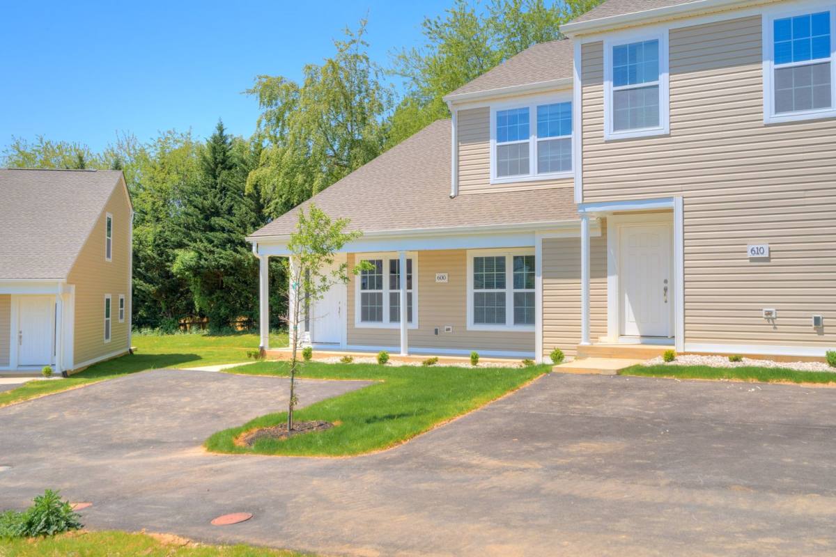 Townhouse for rent at 500 Twisted Oak Dr, Christiansburg, VA 24073