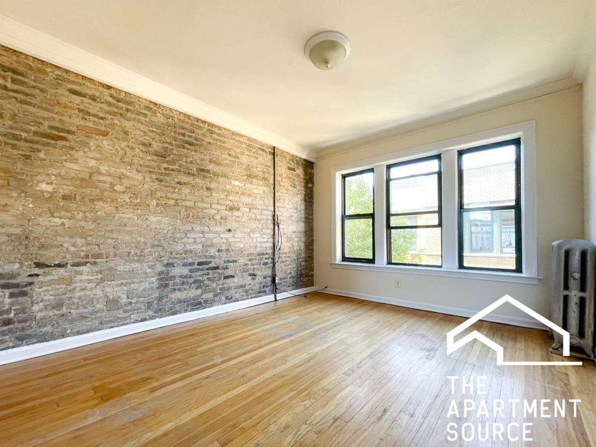 Apartment for rent at 23345 N Spaulding Ave #3B, Chicago, IL 60647