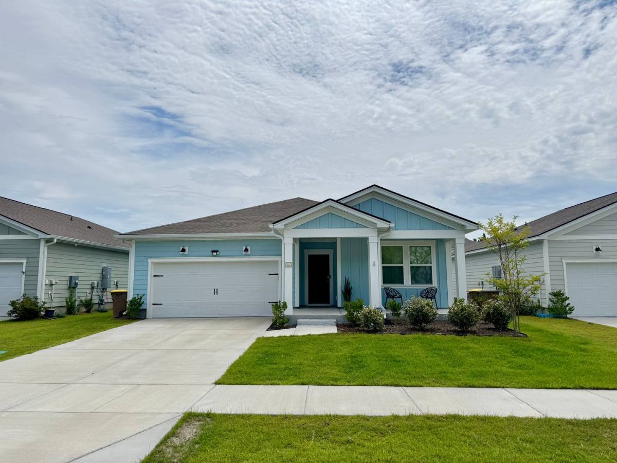 90 Cambium Circle, Richmond Hill, GA 31324