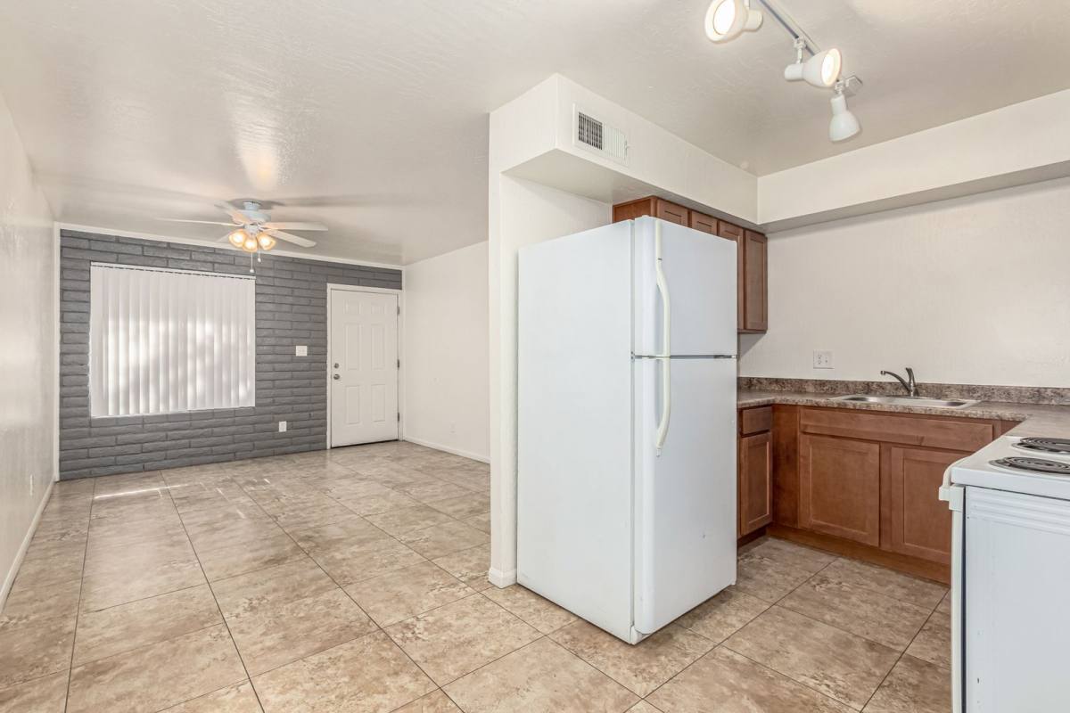 Apartment for rent at 3325 E Pinchot Ave, Phoenix, AZ 85018