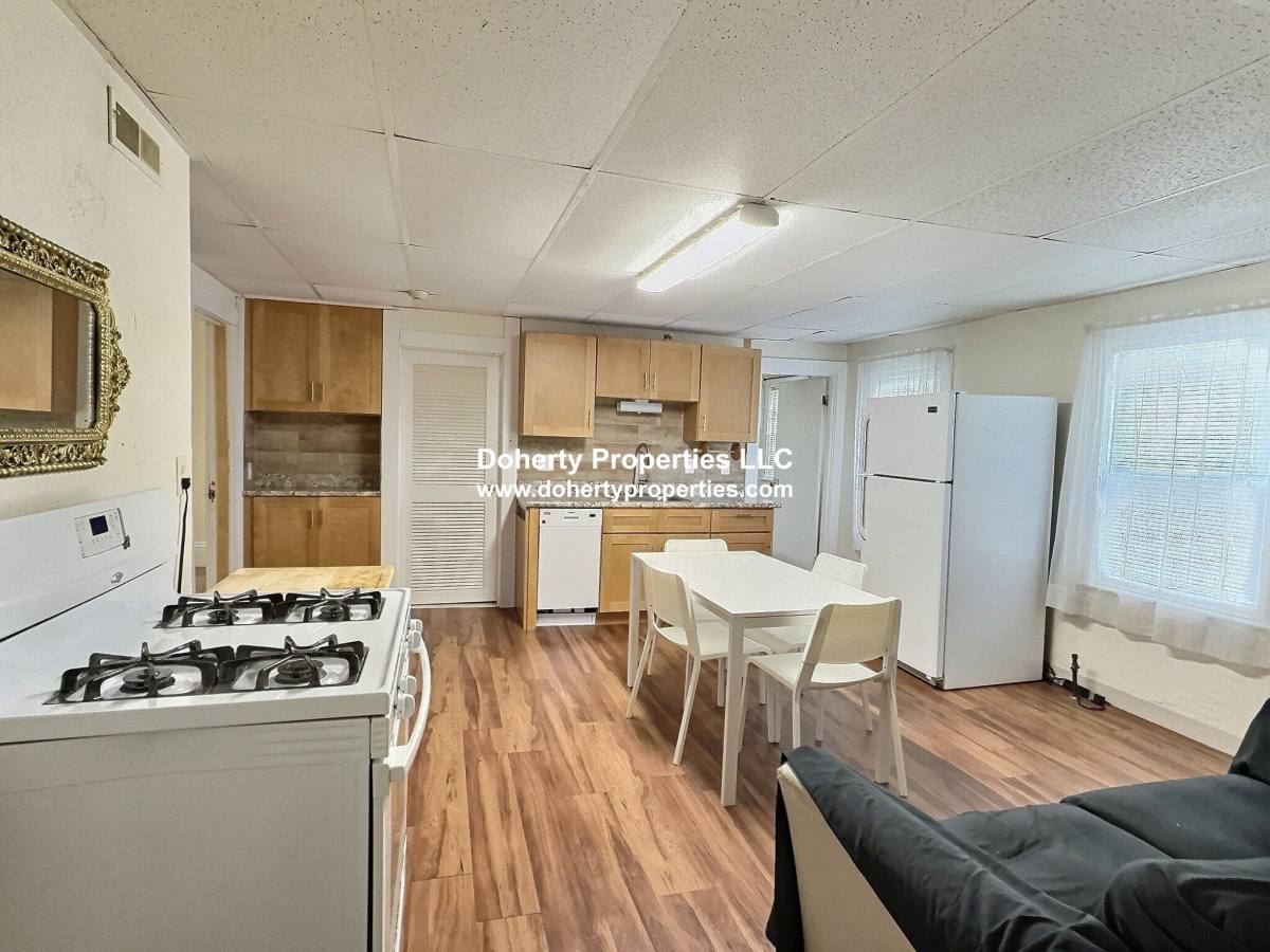 Apartment for rent at 82 Gershom Ave #2, Lowell, MA 01854