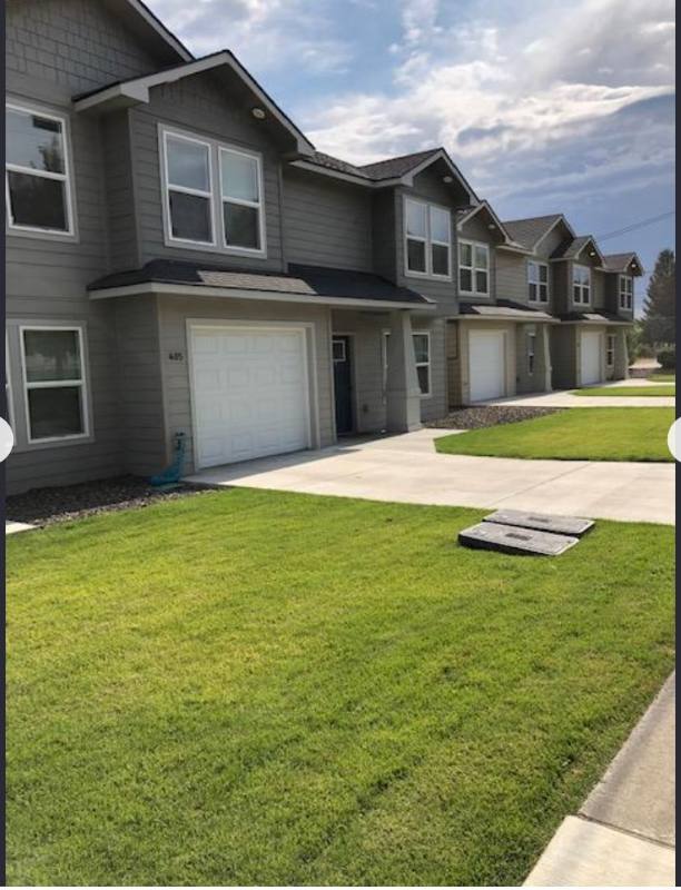 405 Reeves Way #B, Sunnyside, WA 98944