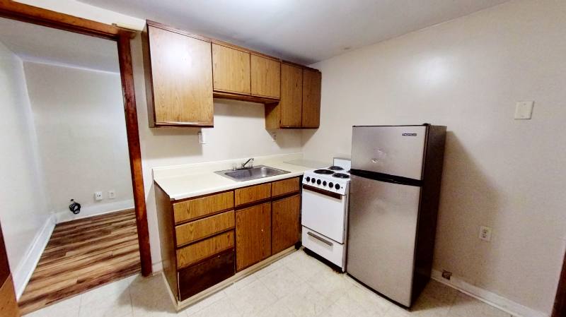 Apartment for rent at 319 S Fifth Ave #7, Kankakee, IL 60901