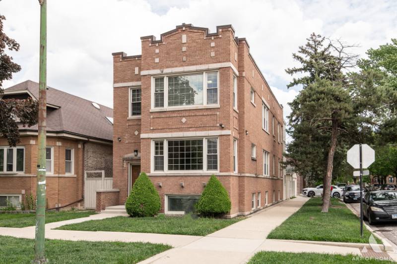 Apartment for rent at 3301 N Kibourn Ave #2, Chicago, IL 60641