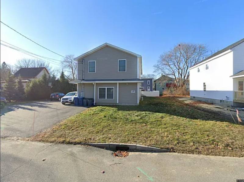 Apartment for rent at 22 Hawthorne St #1, Scarborough, ME 04074