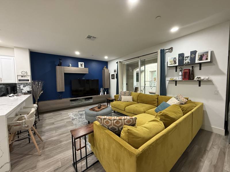 Townhouse for rent at 1592 Santa Sabine, San Diego, CA 92154