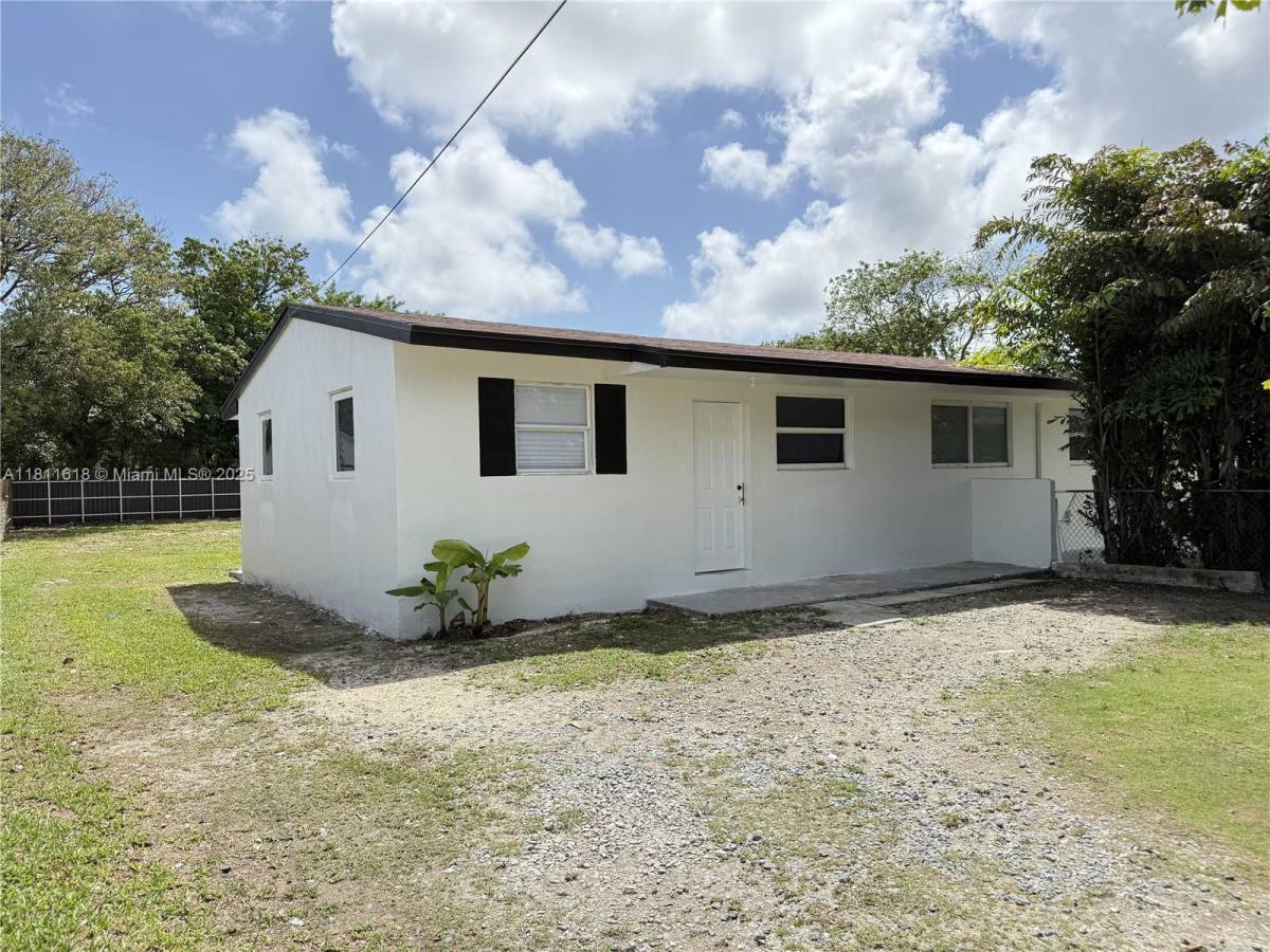 Apartment for rent at 26633 SW 138th Court, Homestead, FL 33032