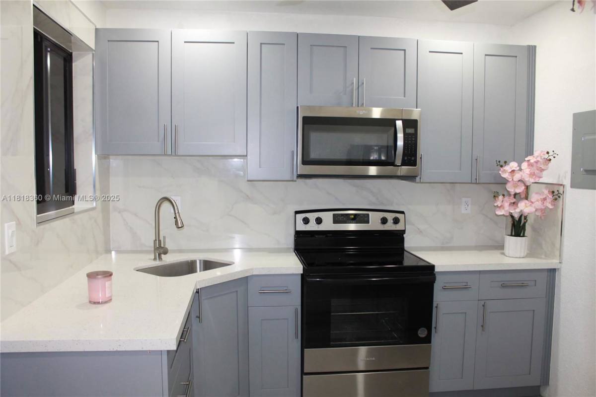 Apartment for rent at 7929 Granada Blvd #C, Hollywood, FL 33023