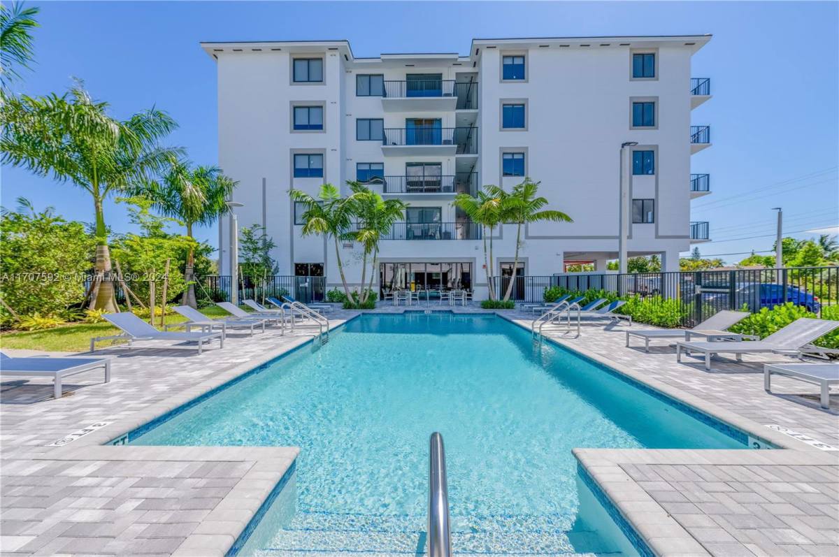 Apartment for rent at 1080 NE 215th St, Miami, FL 33179