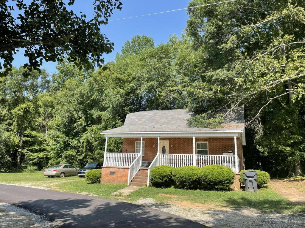 House for rent at 454 Pinehaven St Extension, Laurens, SC 29360