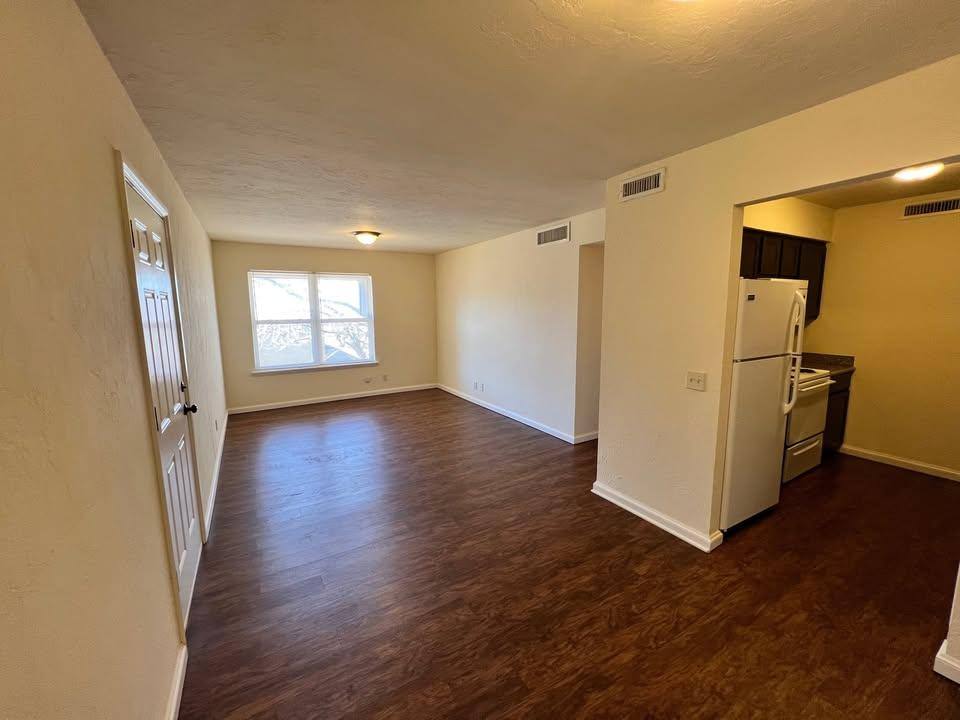 Apartment for rent at 801 N Willie L Miner Ave #A-6, El Reno, OK 73036