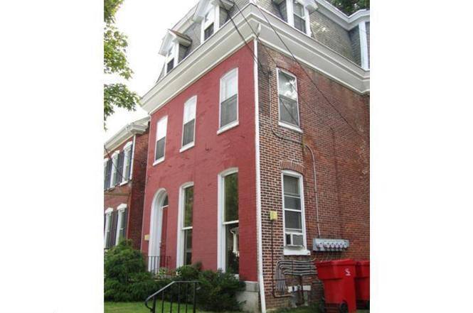 Apartment for rent at 56 W 3rd St #4, Pottstown, PA 19464