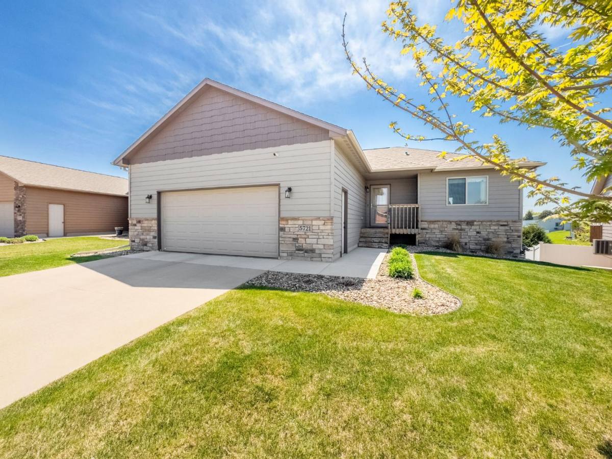 House for rent at 5721 W Bream Court #5721, Sioux Falls, SD 57107