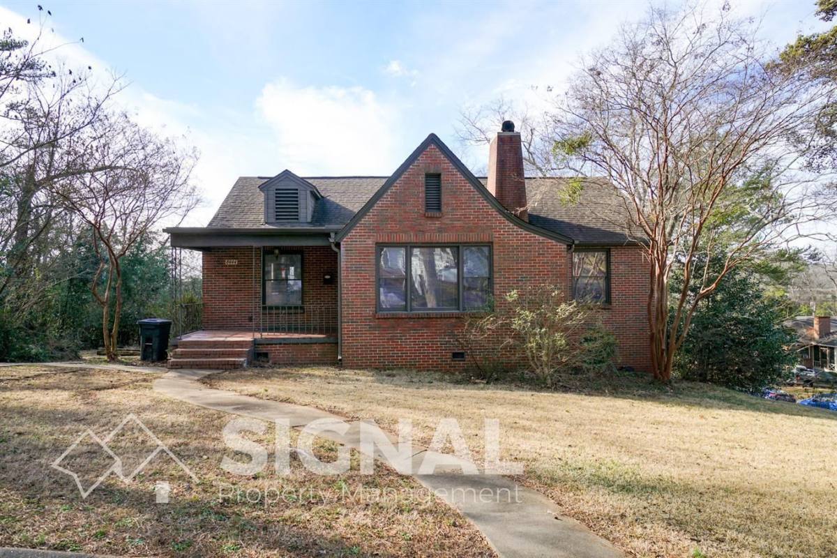House for rent at 8444 5th Ave S, Birmingham, AL 35206