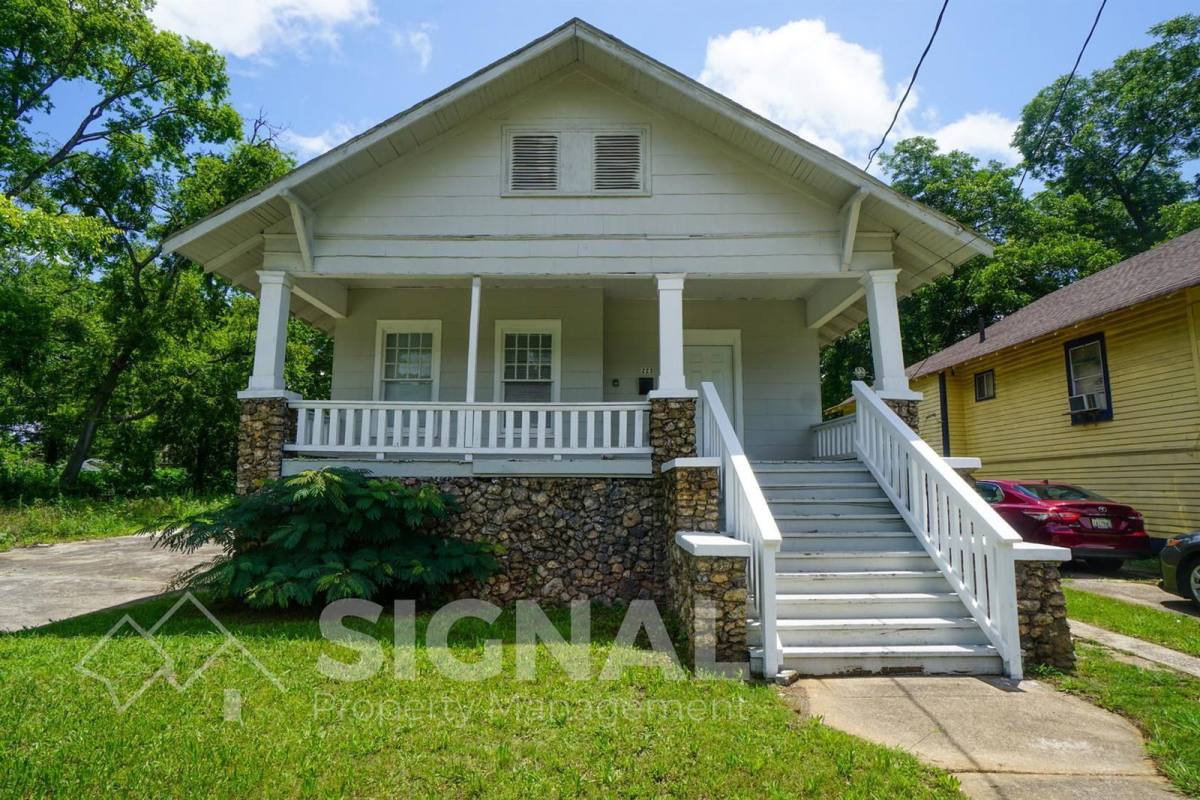 House for rent at 223 47th Place N, Birmingham, AL 35212