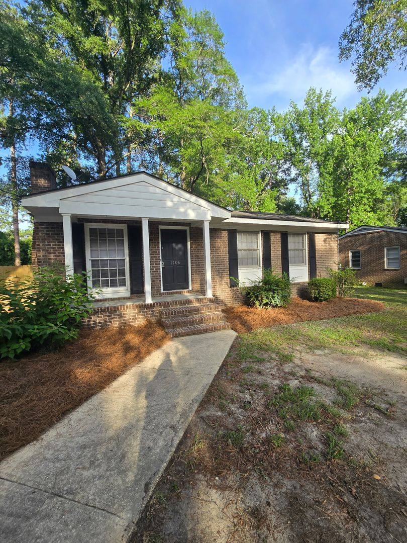 House for rent at 1106 Sherwood Dr, Florence, SC 29501