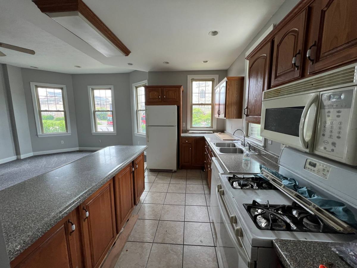 Apartment for rent at 1003 California Ave, Pittsburgh, PA 15202