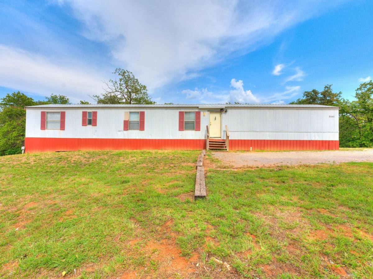 House for rent at 7351 142nd St, Noble, OK 73068