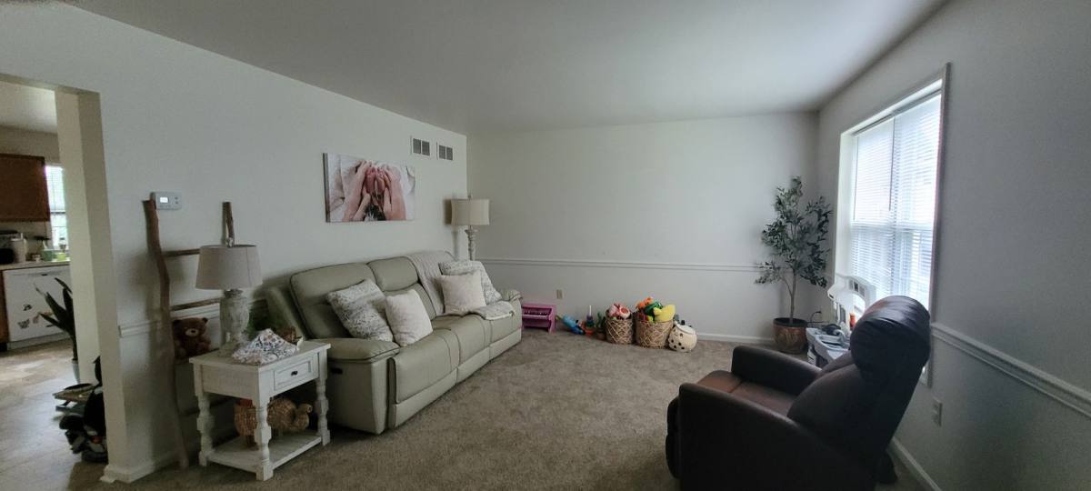 Townhouse for rent at 143 Greenland Dr, Lancaster, PA 17602