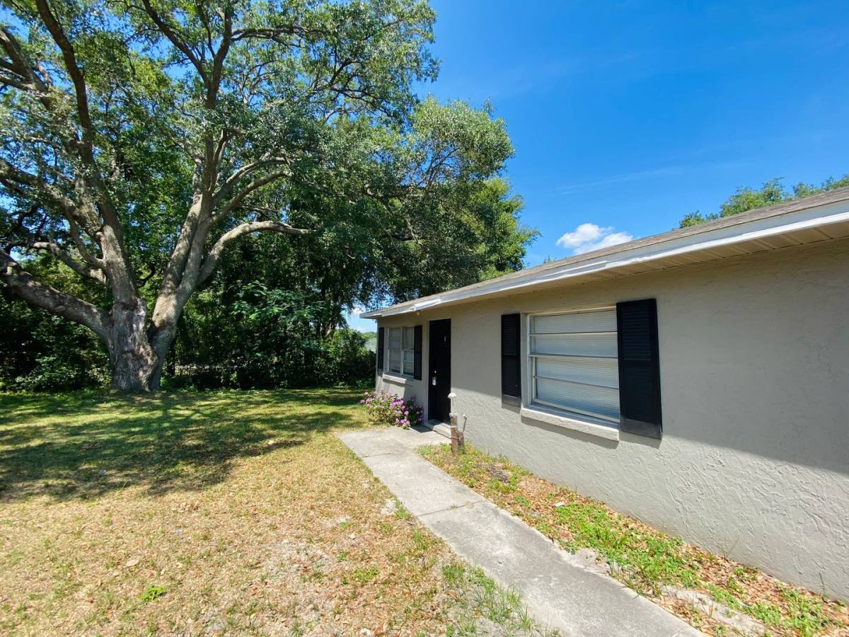 House for rent at 1717 Birchwood Circle #1, Leesburg, FL 34748