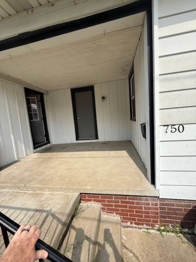 Apartment for rent at 750 E Delaware St, Evansville, IN 47711