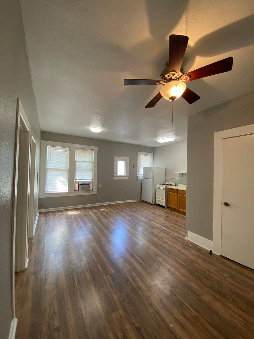 Apartment for rent at 527 Cedar St, San Antonio, TX 78210