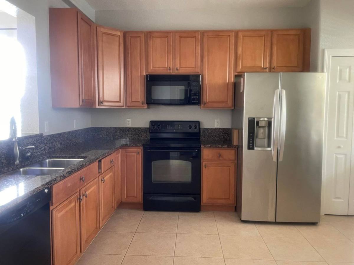 Townhouse for rent at 8029 Murano Circle, Palm Beach Gardens, FL 33418