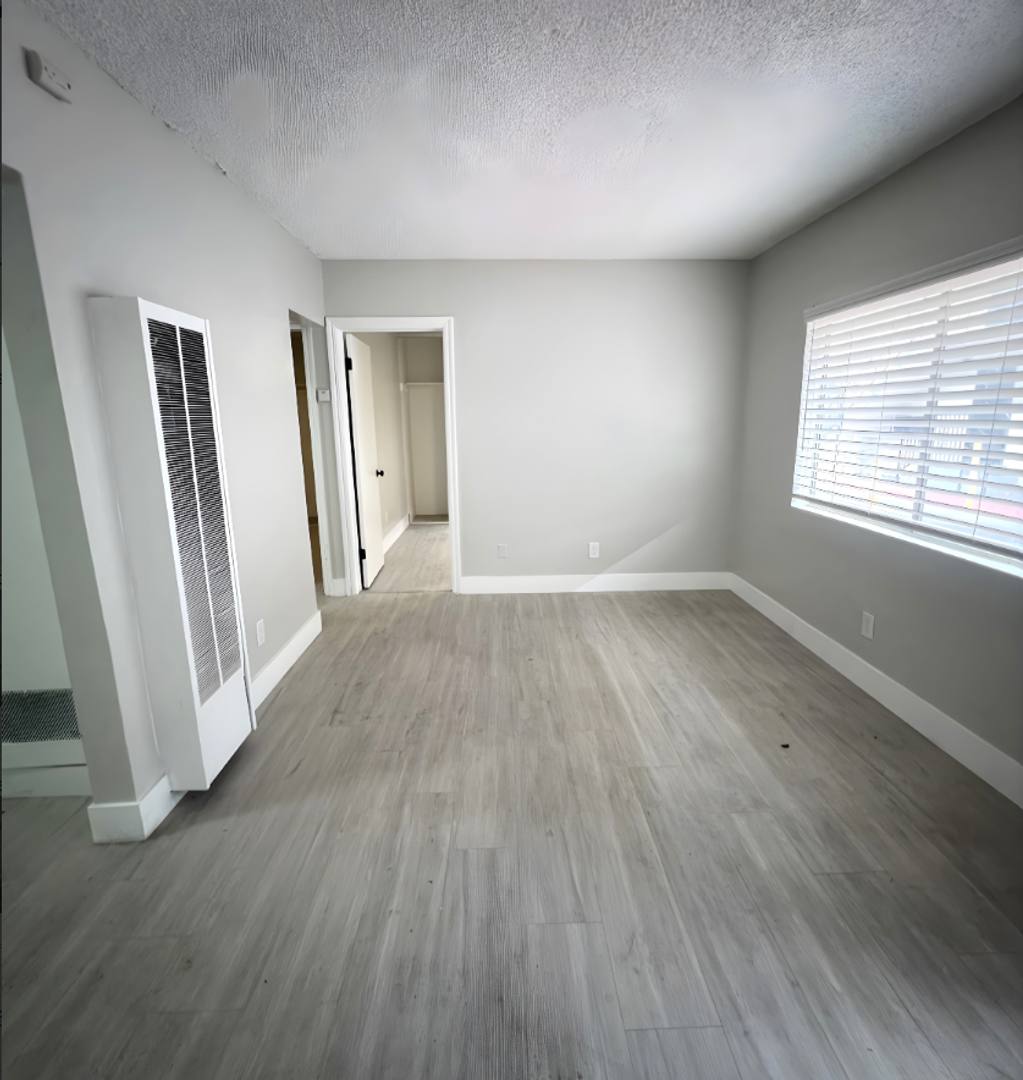 Apartment for rent at 324 N Saint Louis St, Los Angeles, CA 90033