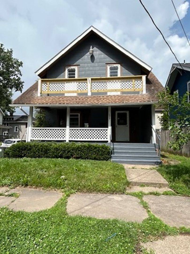House for rent at 1329 Oxford Ave NW, Canton, OH 44703
