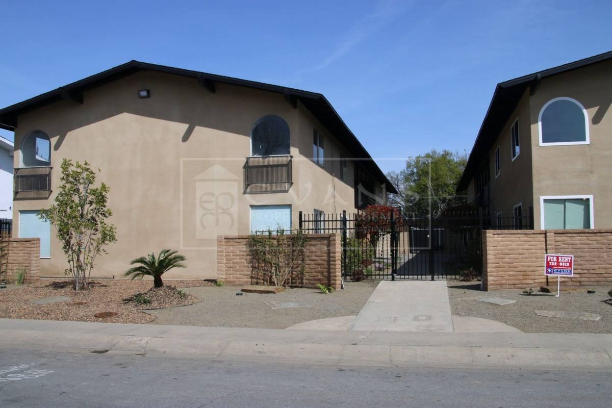 Apartment for rent at 1340-1408 W Vassar Ave, Visalia, CA 93277
