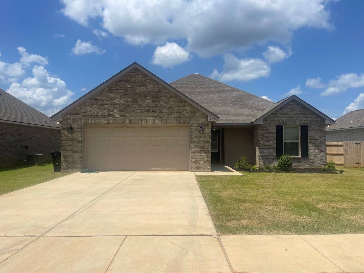 House for rent at 605 Cabernet Court, Haughton, LA 71037
