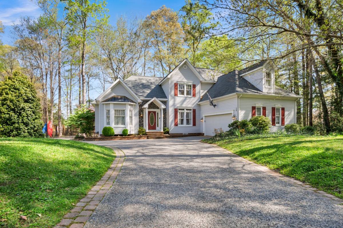 House for rent at 25 Riverboat Lane E, Hartfield, VA 23071
