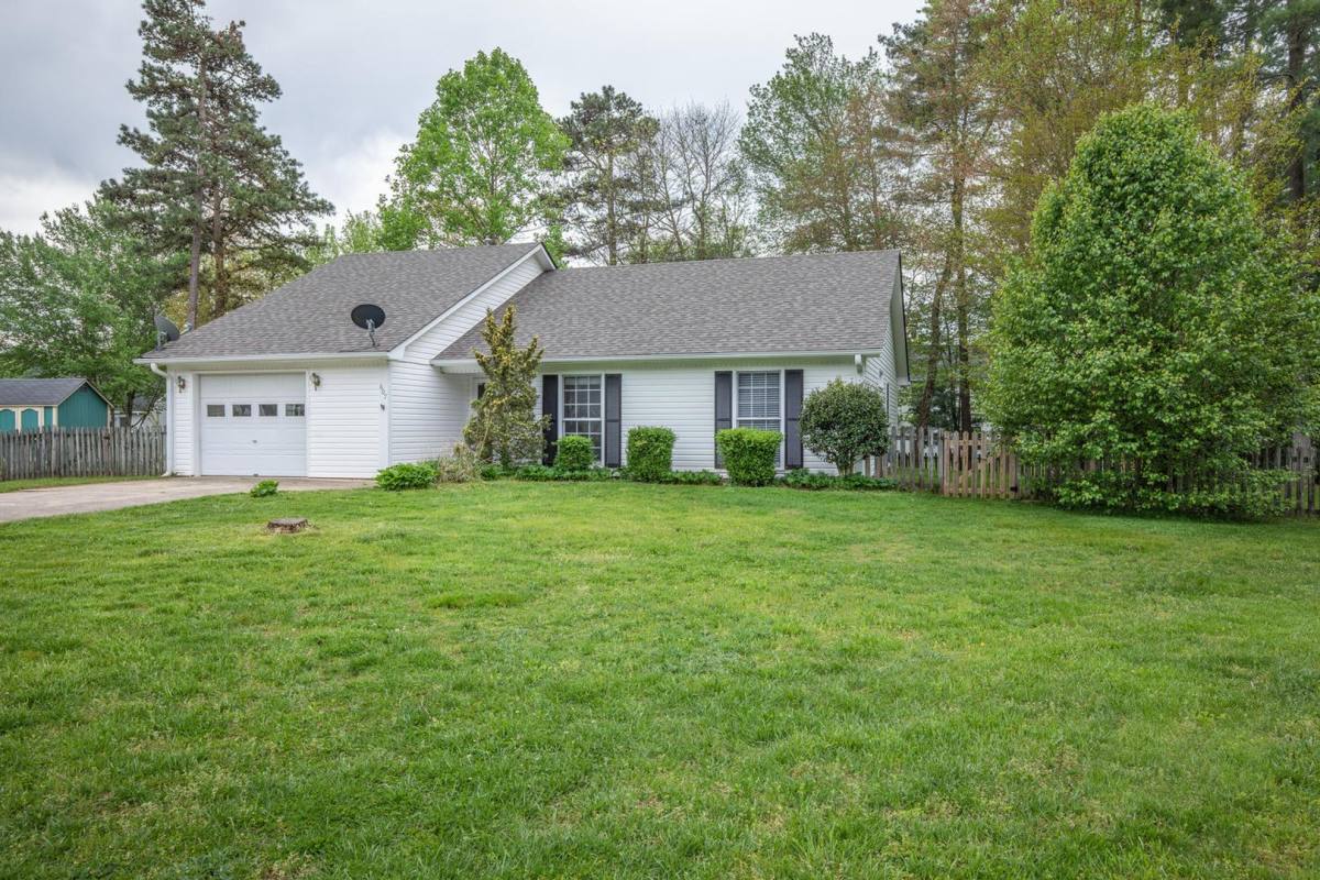 House for rent at 607 Woodberry Court, Fletcher, NC 28732