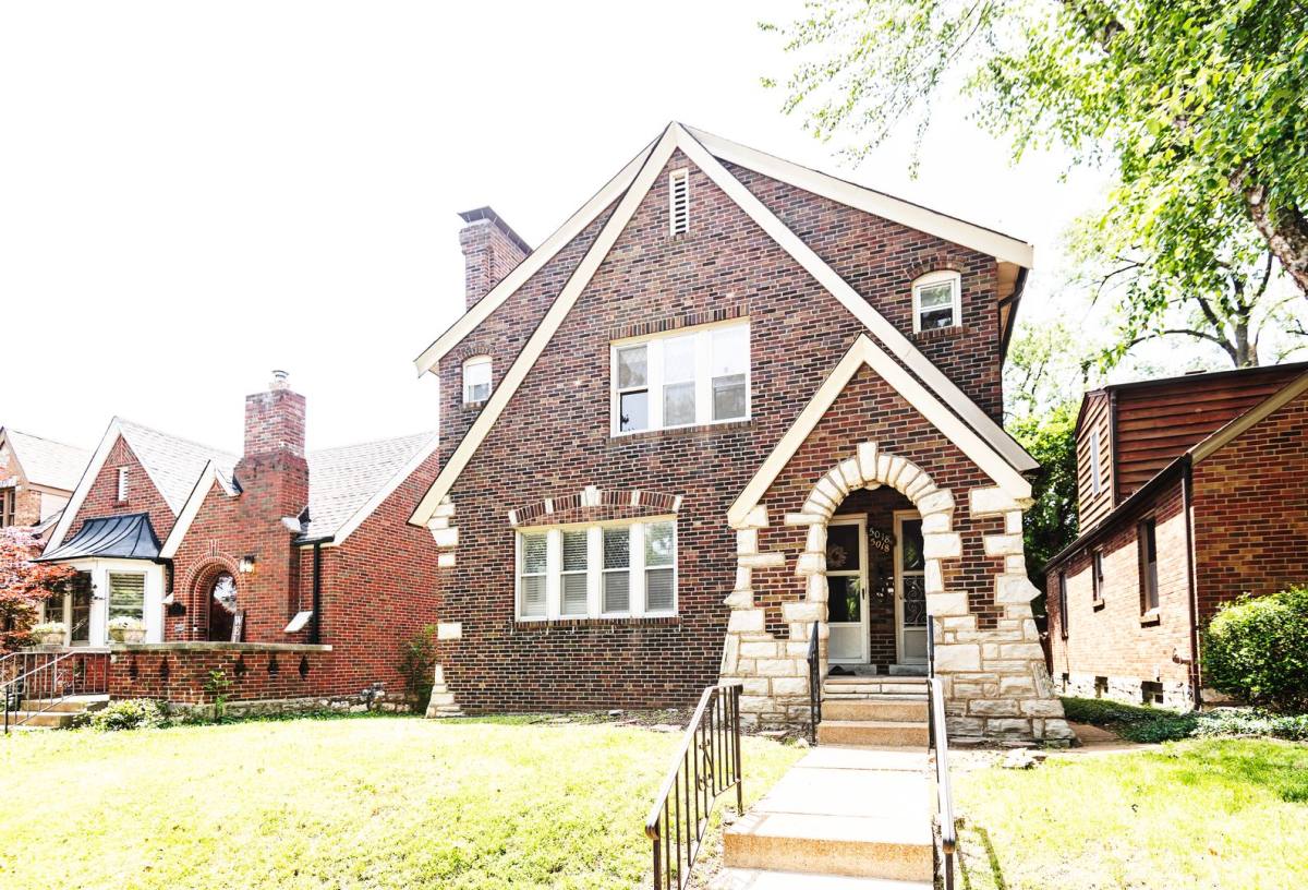 Apartment for rent at 5018 Miami, Saint Louis, MO 63139
