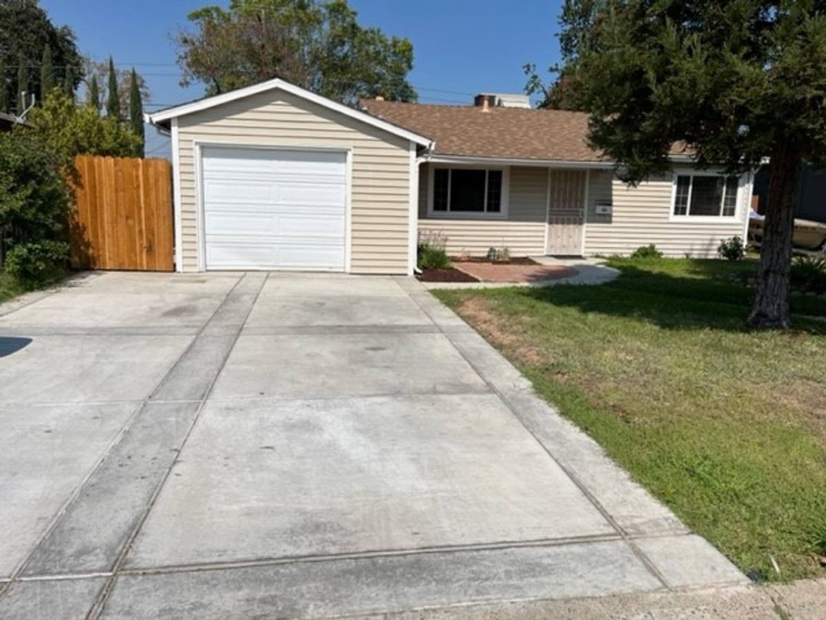 House for rent at 1120 Amberwood Rd, Sacramento, CA 95864