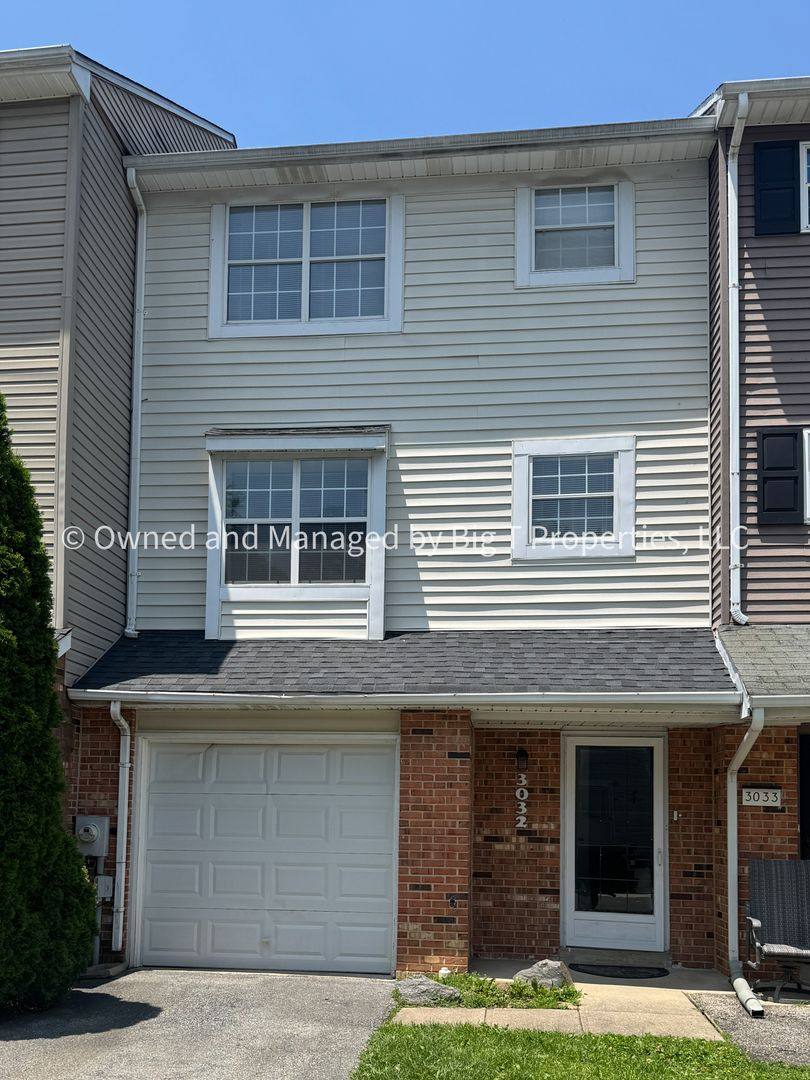 Townhouse for rent at 3032 Greenshire Ave, Claymont, DE 19703