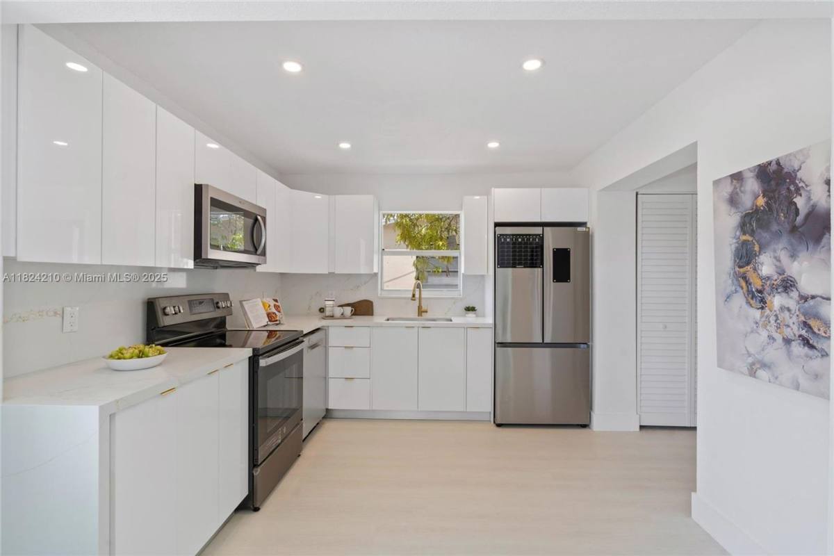 House for rent at 813 3rd Court, Delray Beach, FL 33444
