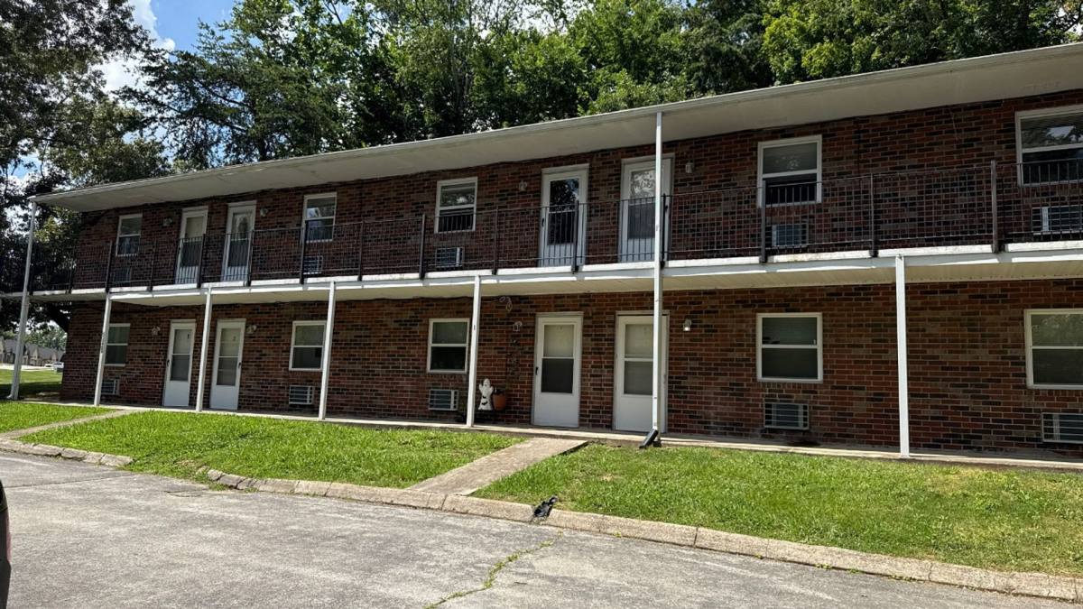 Apartment for rent at 5820 Sanford Rd, Knoxville, TN 37912