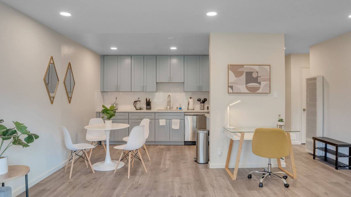 Apartment for rent at 150 Harrison Ave, Redwood City, CA 94062