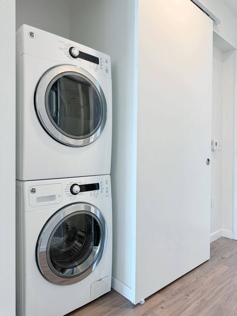 Apartment for rent at 418 Bellevue Ave E, Seattle, WA 98102