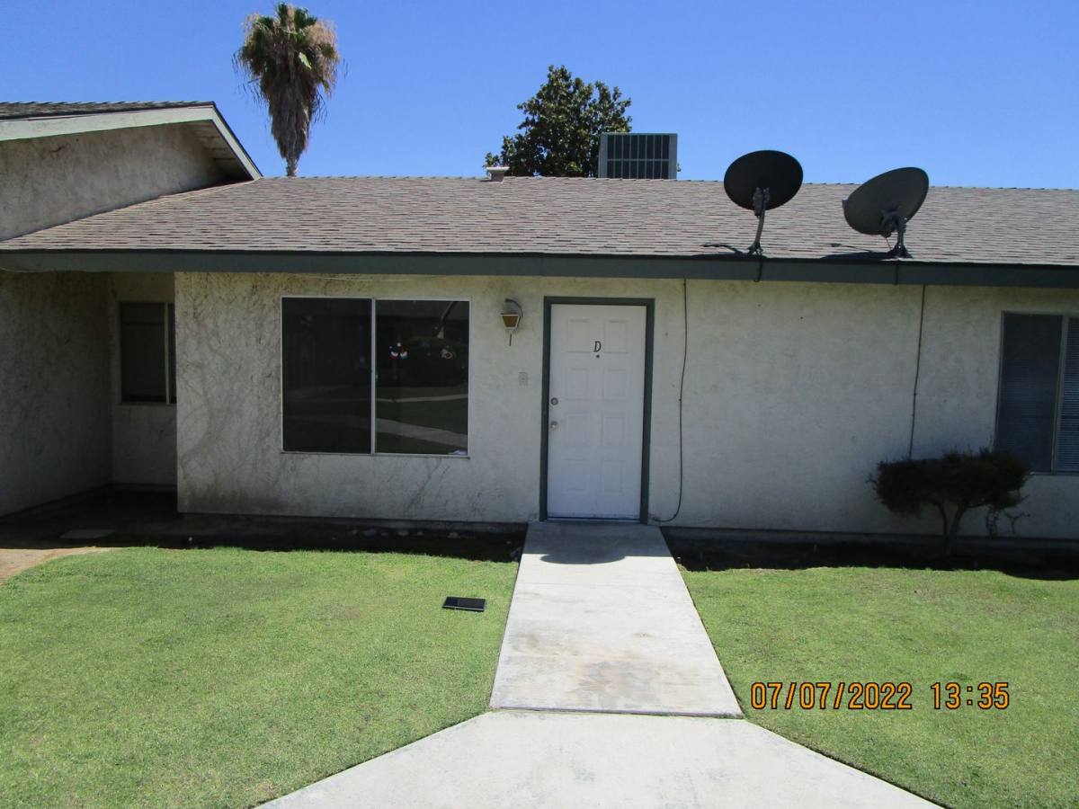 Apartment for rent at 2516 Ashe Rd, Bakersfield, CA 93309