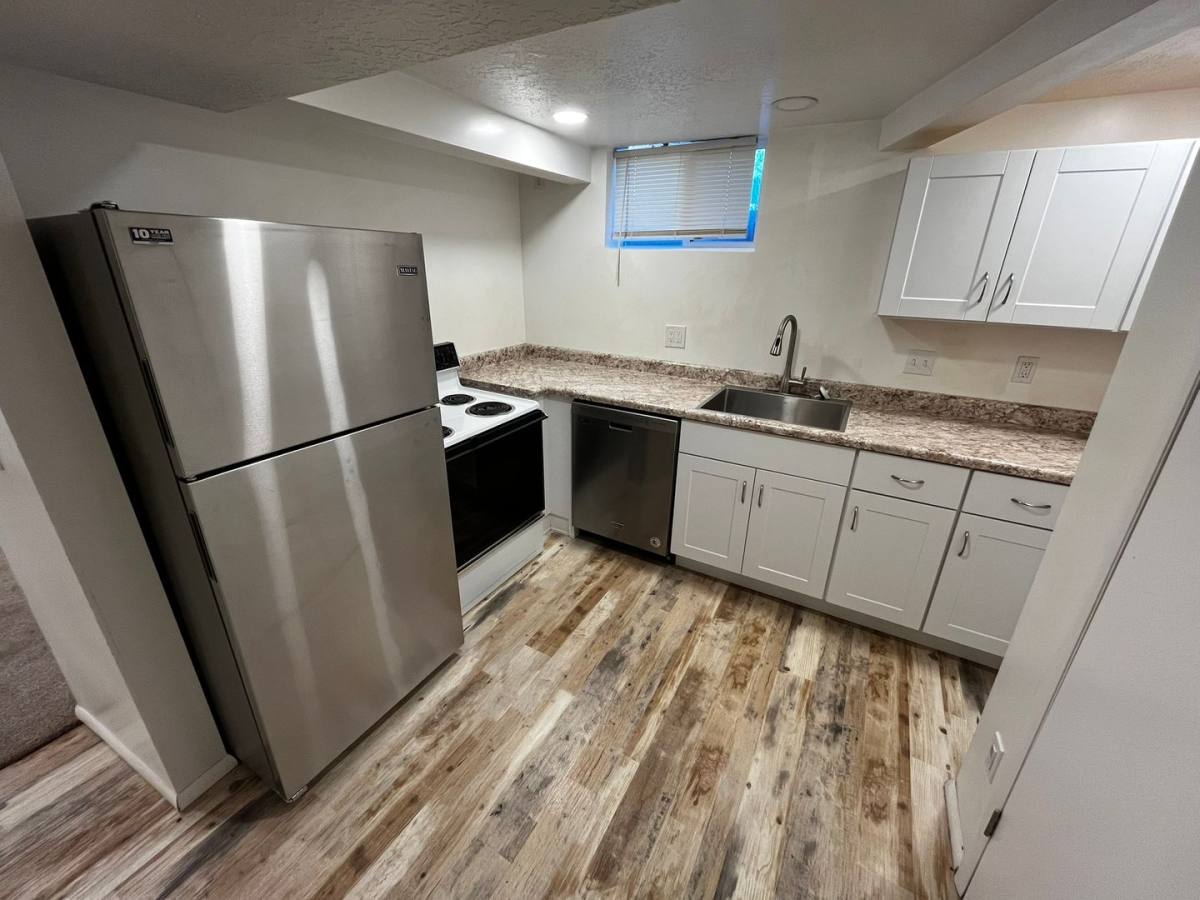 Apartment for rent at 568-574 E 200 S, Kaysville, UT 84037