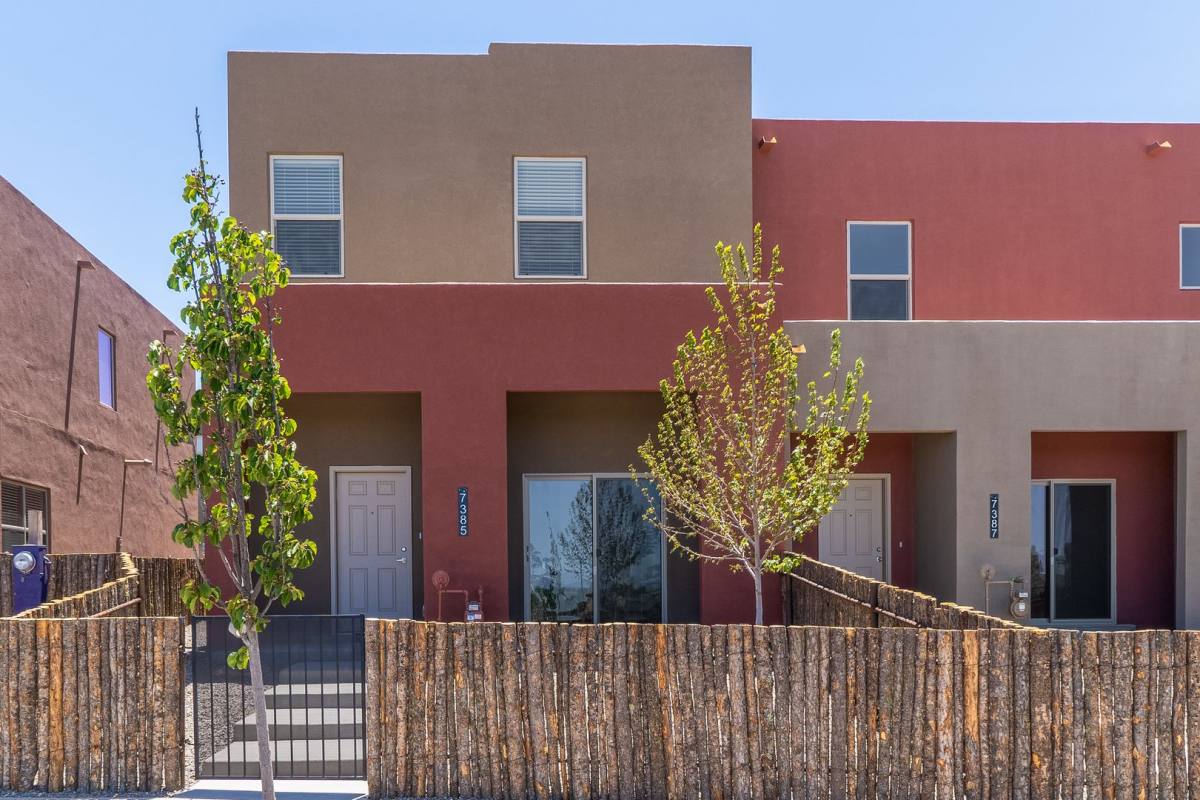 House for rent at 7385 Contenta Ridge Loop, Santa Fe, NM 87507